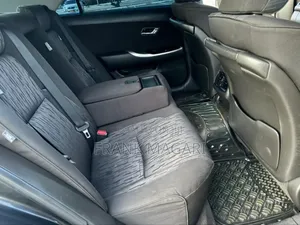 Toyota Crown 2011 Black