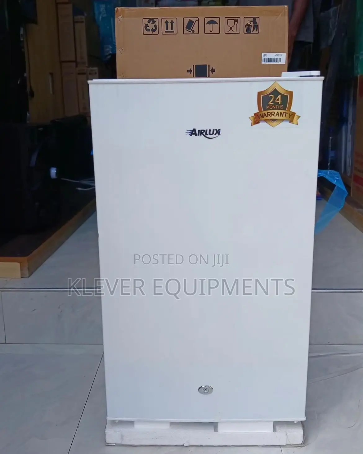Airlux 90L Mini Fridge