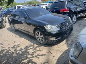 Toyota Crown 2006 Black