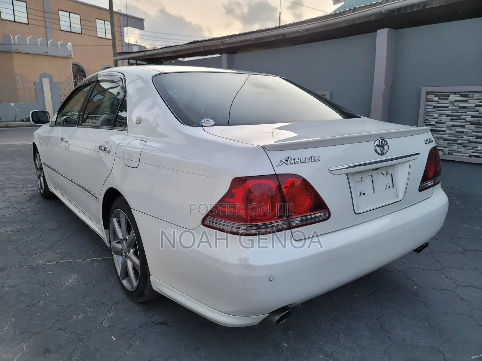 Toyota Crown 2004 White