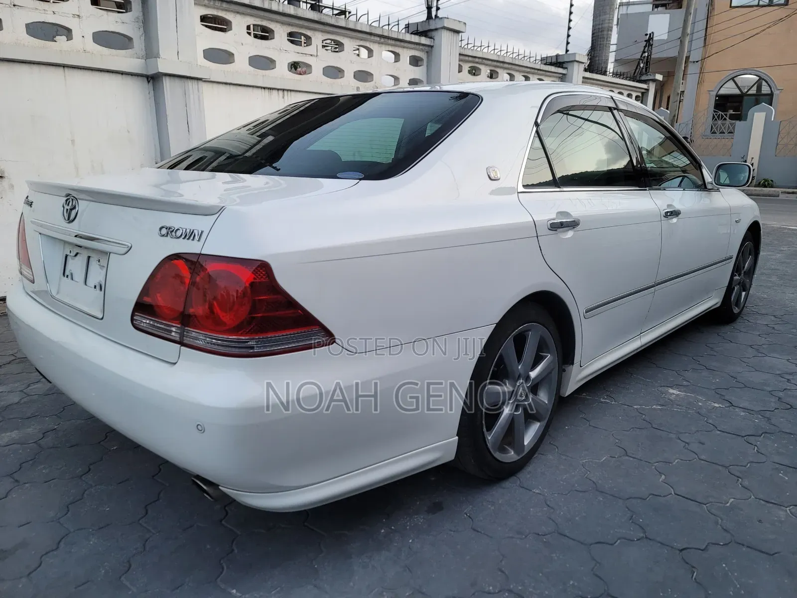 Toyota Crown 2004 White