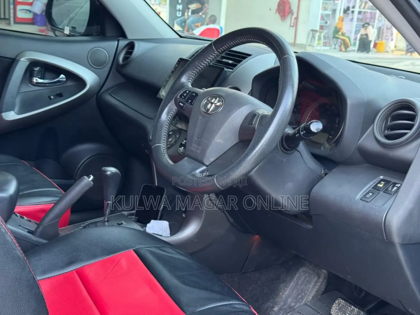 Toyota Vanguard 2010 Black