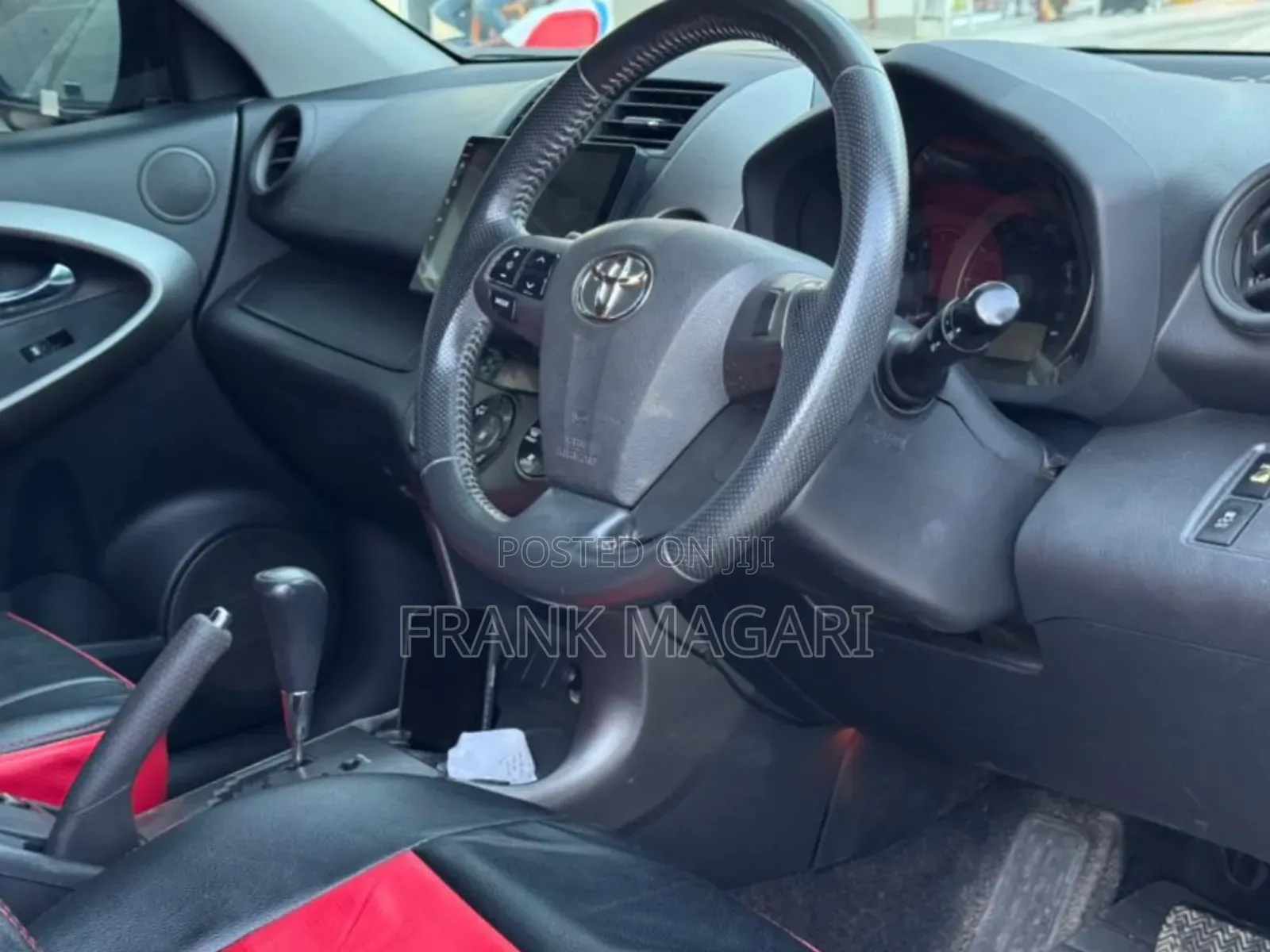 Toyota Vanguard 2010 Black