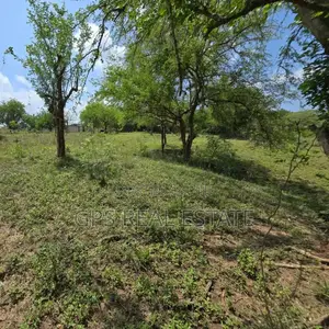 Plot for Sale at Madale