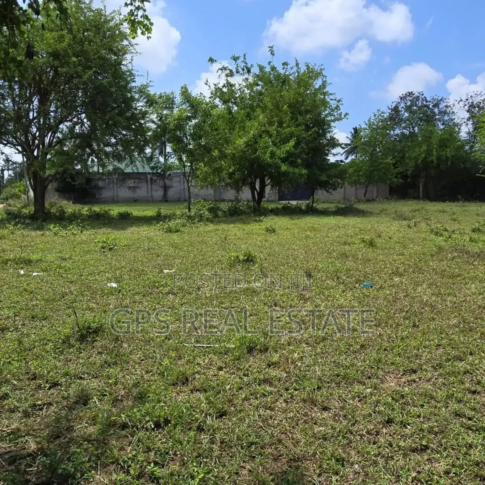 Plot for Sale at Madale