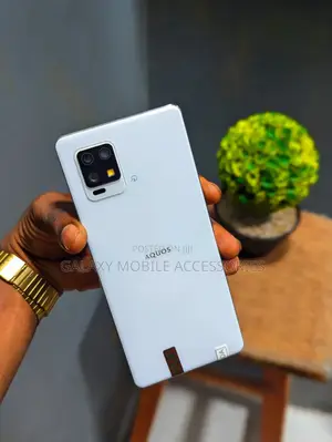 Sharp Aquos zero6 128 GB White