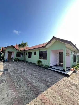 3bdrm Apartment in Tegeta Nyuki, Mbezi for rent