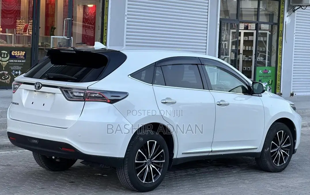 Toyota Harrier 2.0 2014 White