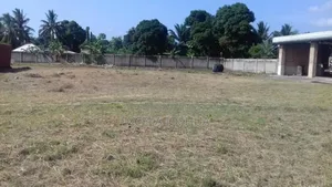 Yard SQM 9256 Inauzwa Kibaha Misugusugu
