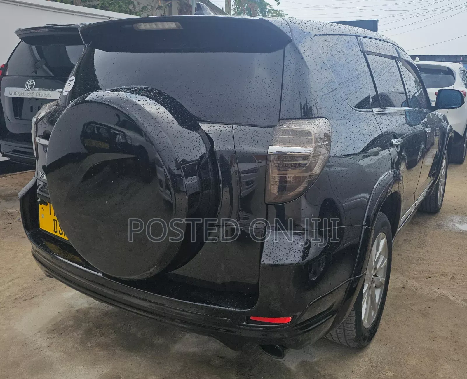 Toyota Vanguard 2010 Black