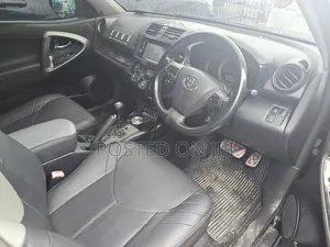 Toyota Vanguard 2010 Black