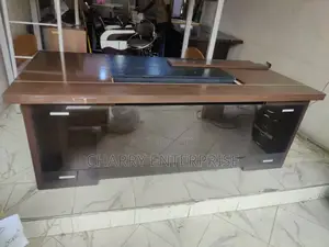 OFFER OFFICE Table With High Quality Materials Ya KISASA