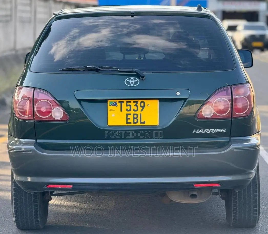 Toyota Harrier 2001 Green