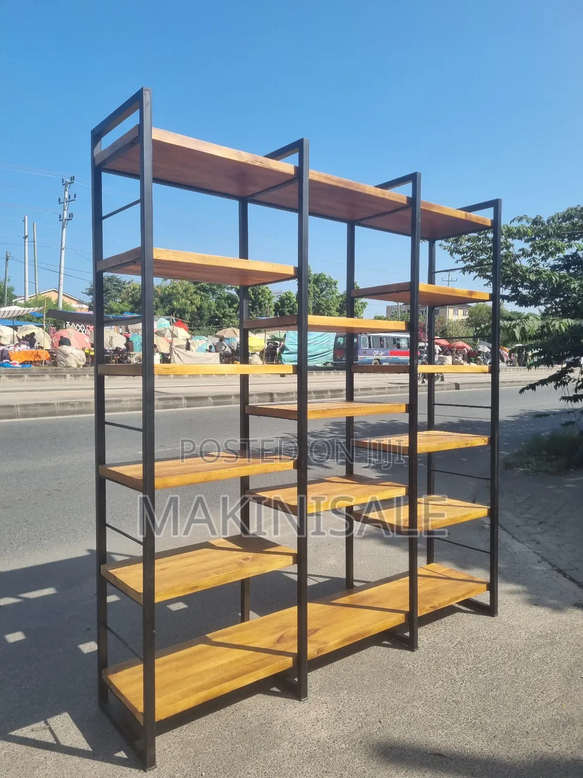 Shelf Nzuri Sana