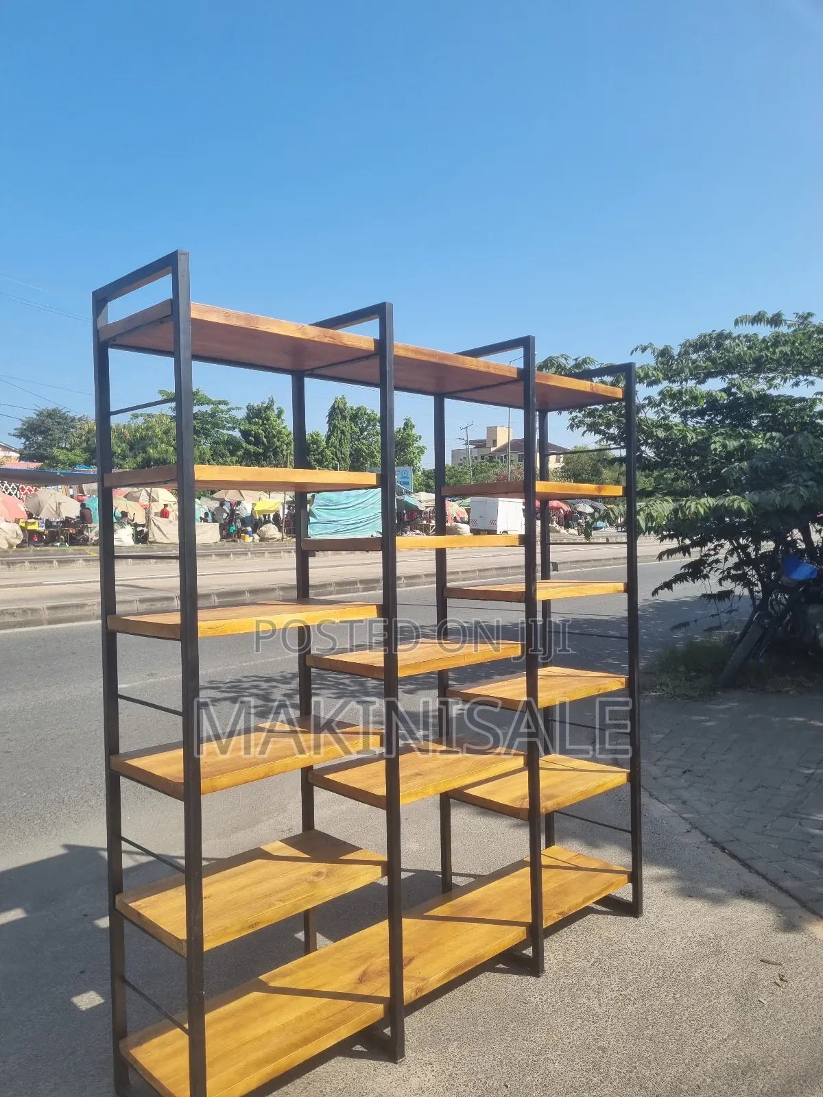 Shelf Nzuri Sana