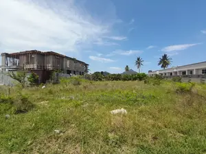 KIWANJA KINAUZWA Kigamboni Kibada