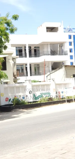 3bdrm House in Upanga West for sale