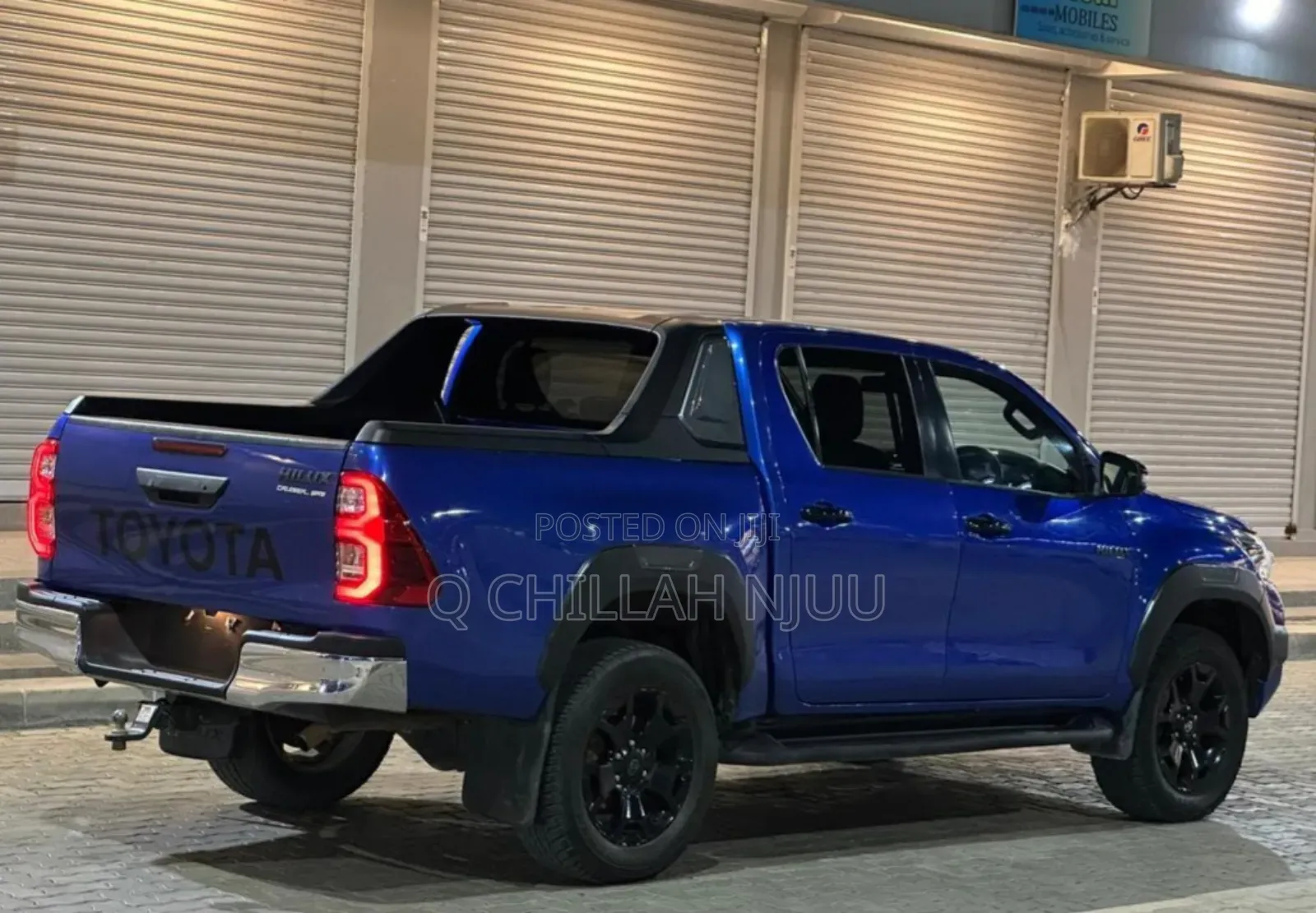 Toyota Hilux 2020 Blue
