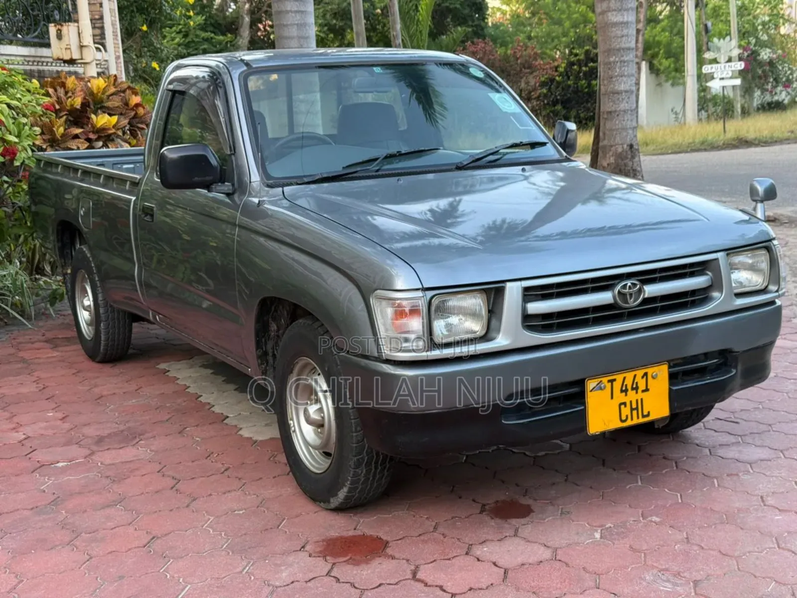 Toyota Hilux 1990 Gray