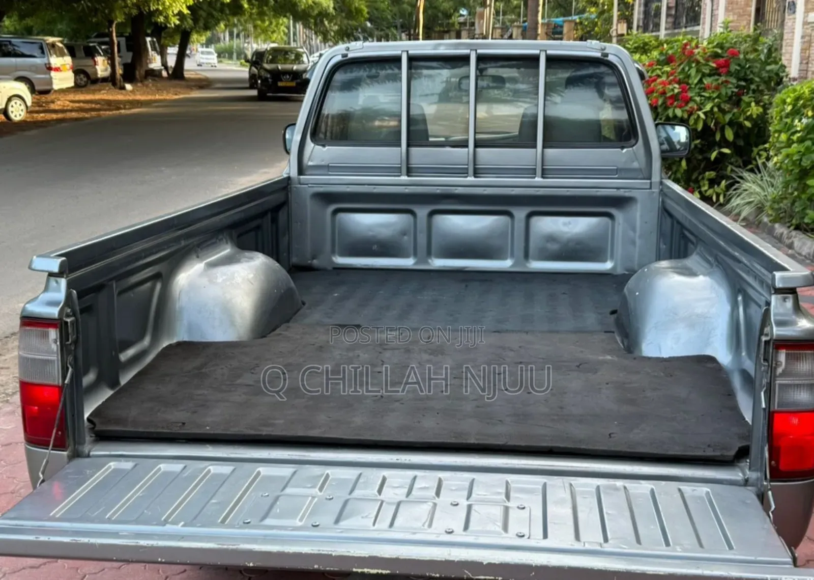 Toyota Hilux 1990 Gray