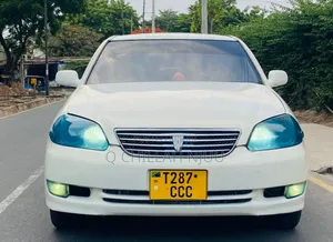Toyota Mark II 2002 White