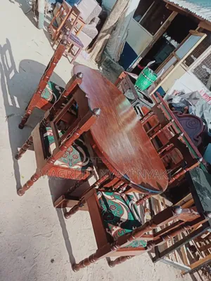 Dinning Table Mbao Mninga Viti 6