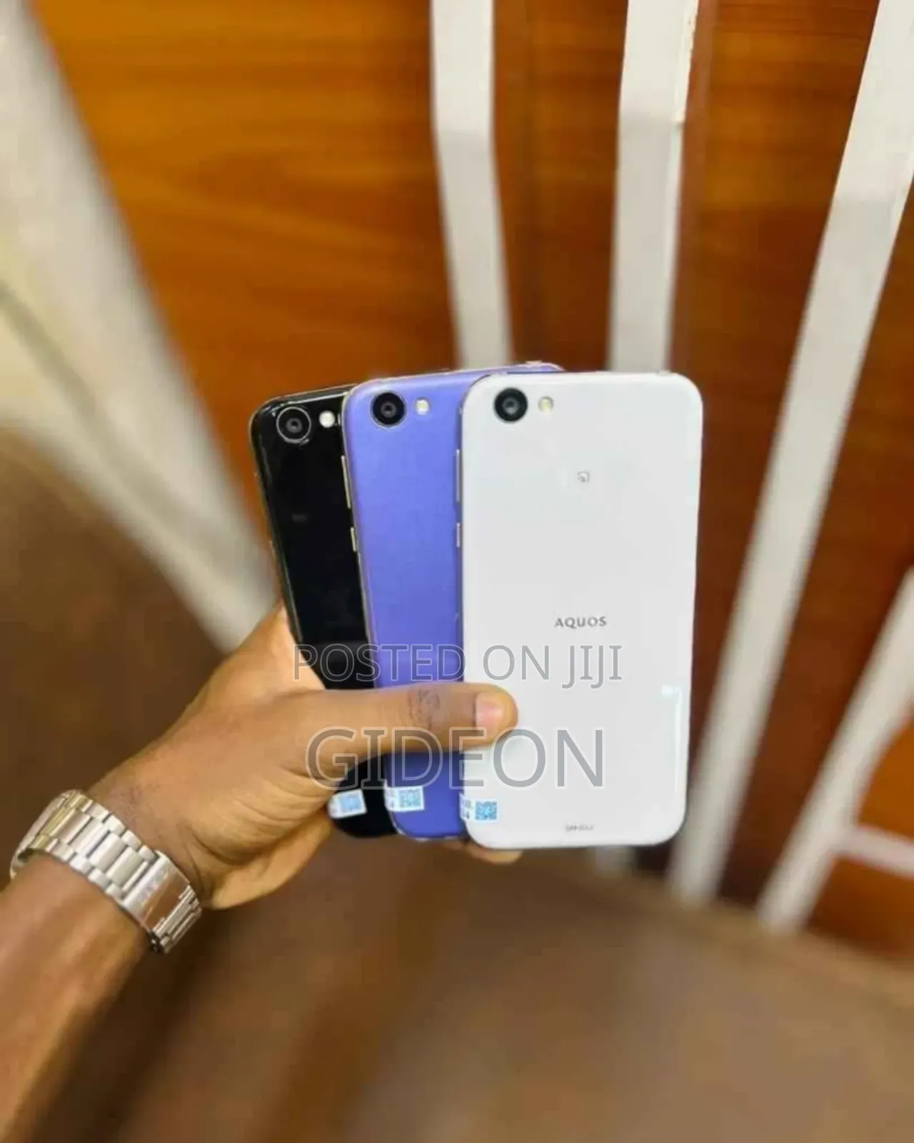 Sharp R1 64 GB White