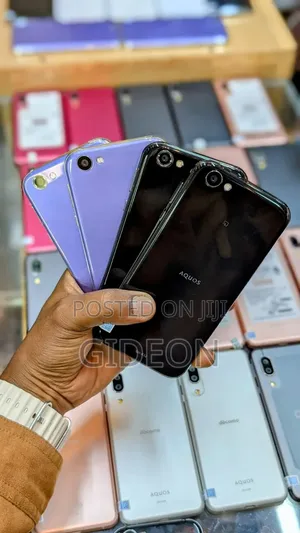 Sharp R1 64 GB Purple