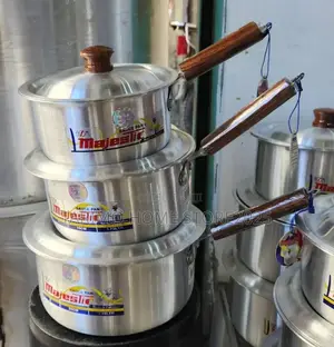 Sufuria Za Mkono Mmoja Size Ndogo Kubwa 1.5 Kg*