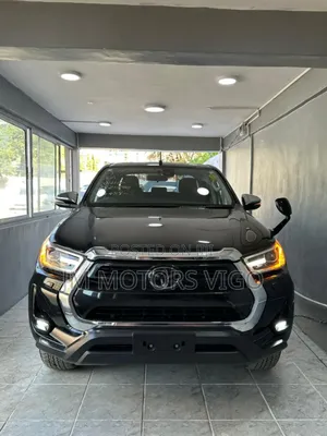 Toyota Hilux 2021 Black