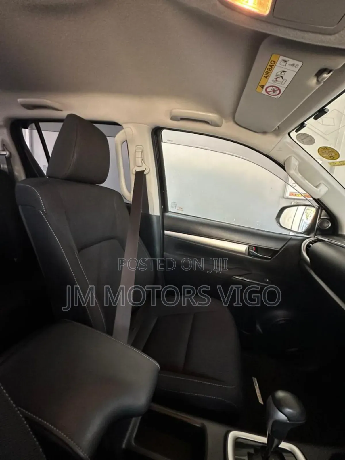 Toyota Hilux 2021 Black