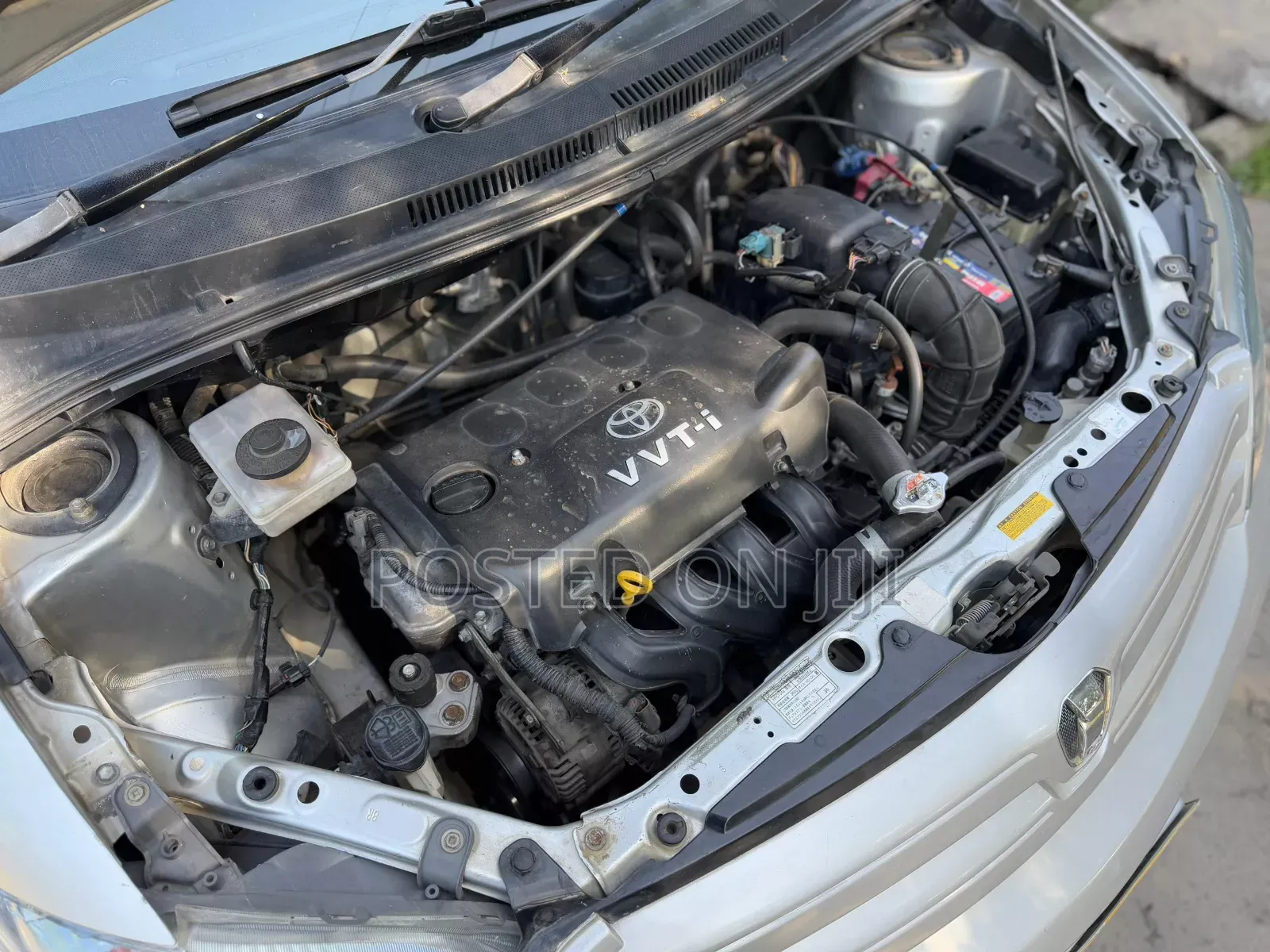 Toyota IST 2004 Silver
