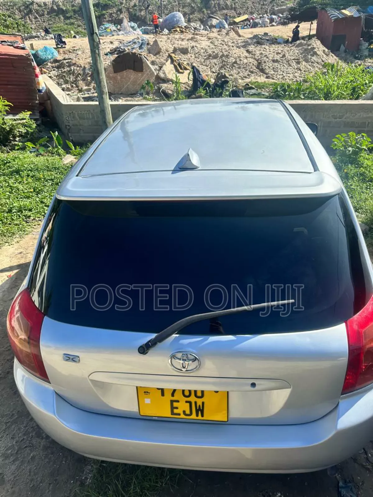 Toyota Corolla RunX 2004 Silver