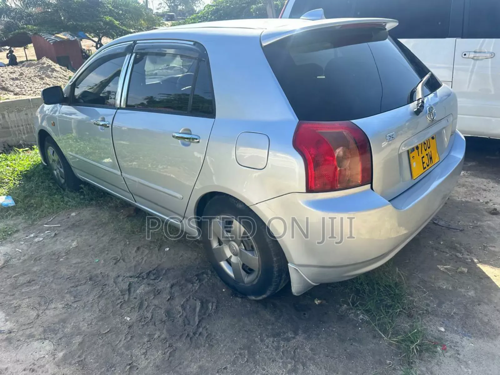 Toyota Corolla RunX 2004 Silver