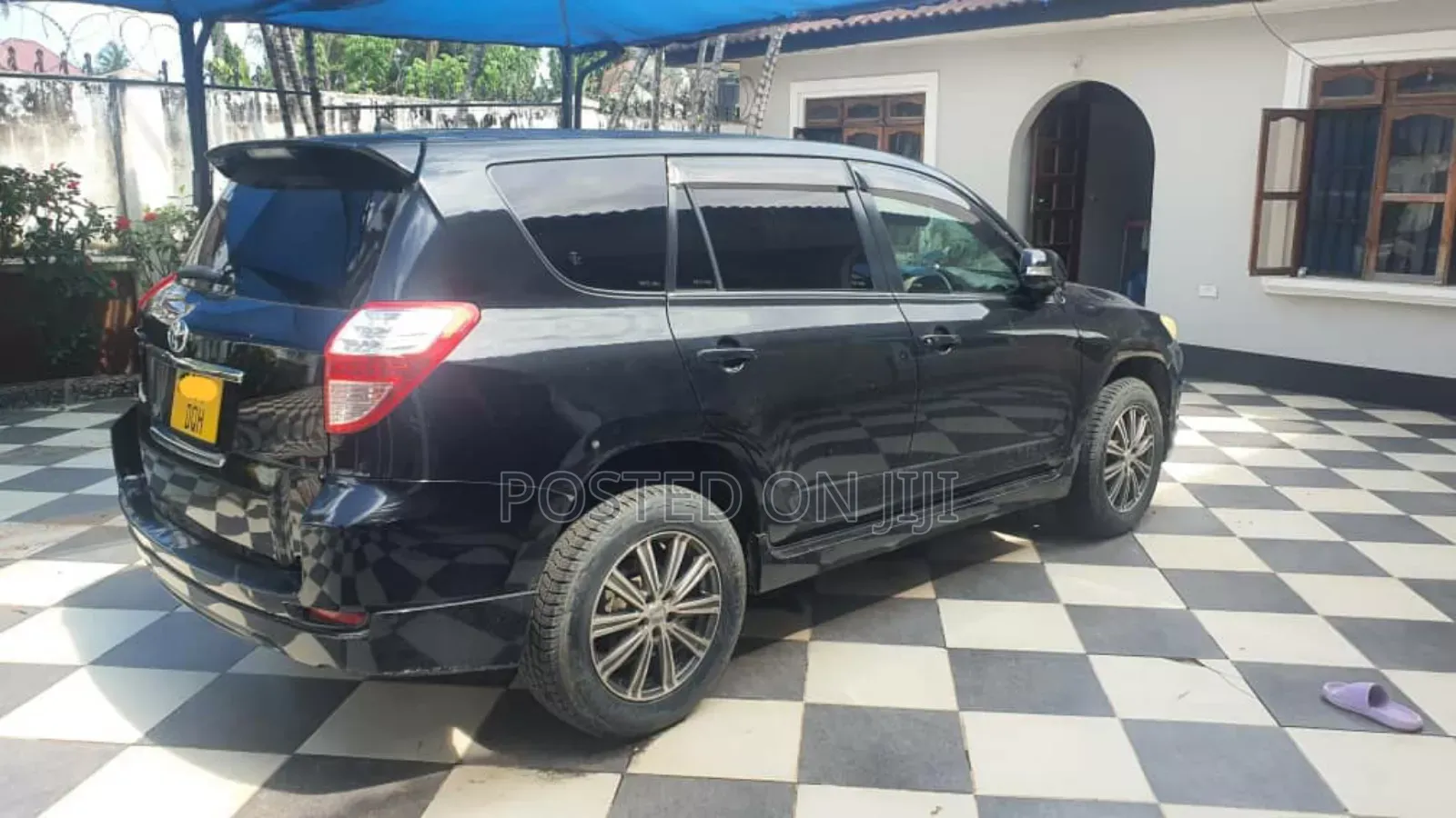 Toyota Vanguard 2010 Black