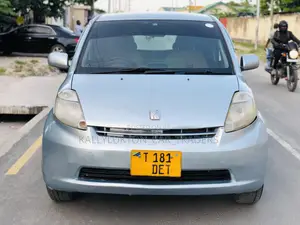 Toyota Passo 2004 Silver