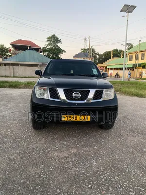 Nissan Pathfinder 2004 Black