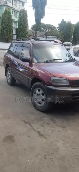 Toyota RAV4 2004 Red