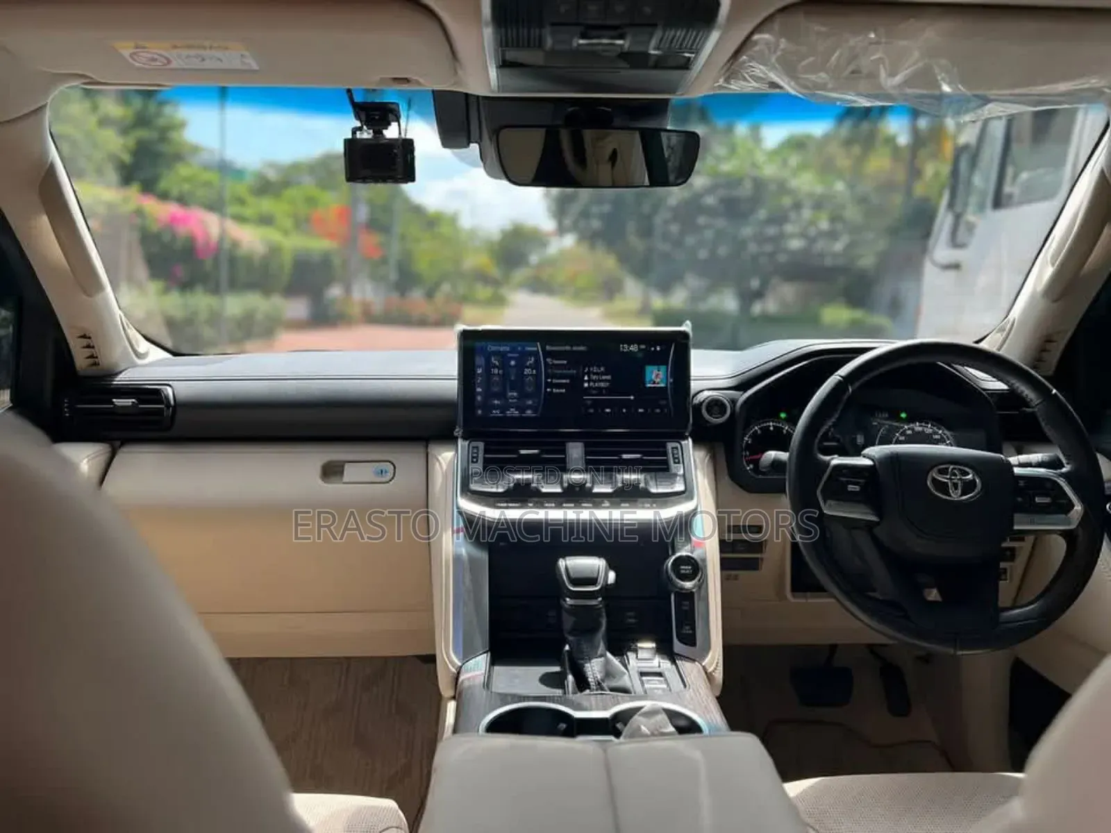 Toyota Land Cruiser 2023 Off white
