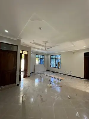4bdrm House in Goba for sale