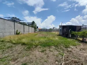 Kiwanja Kinauzwa Kigamboni Kisota