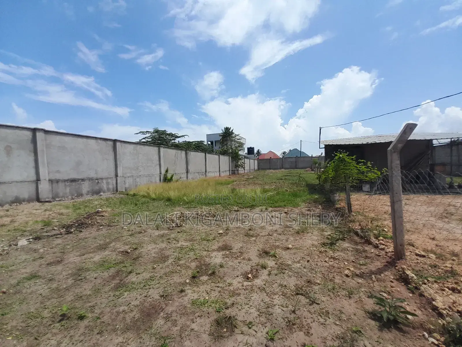 Kiwanja Kinauzwa Kigamboni Kisota