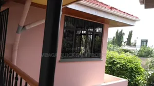 9bdrm House in Mikocheni for sale
