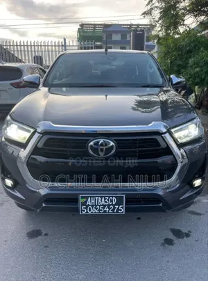 Toyota Hilux 2021 Gray
