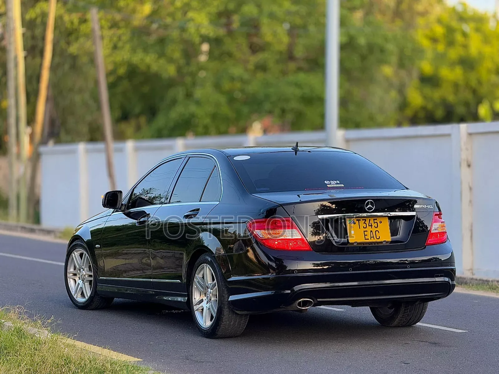 Mercedes-Benz C200 2009 Black