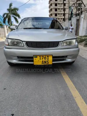 Toyota Corolla 2000 Silver