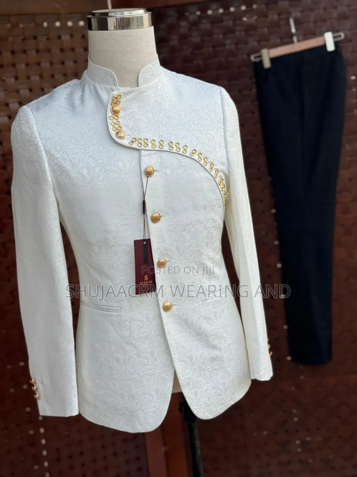 White Safari/Kaunda Suits/Wears