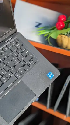 New Laptop Dell Latitude 7320 16GB Intel Core I5 SSD 256GB