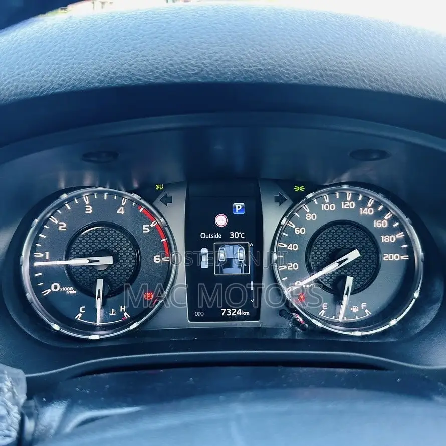 Toyota Hilux 2023 Black