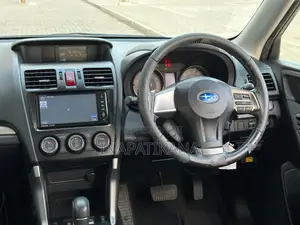 Subaru Forester 2.0XT Premium 4dr SUV AWD (2.0L 4cyl Turbo CVT) 2014